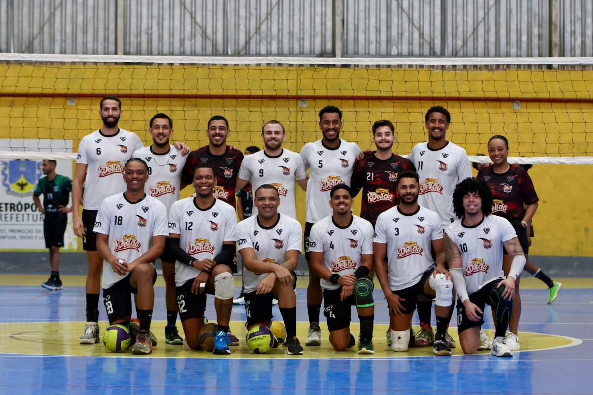Prefeitura Municipal de Paraba do Sul e Laginha FC/Ter Vlei esto classificados para as semifinais do Campeonato Municipal de Voleibol Masculino